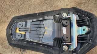 Banco assento Yamaha MT125