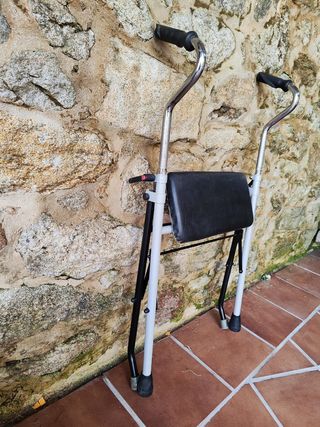 Andador movilidad reducida