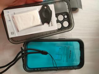 Funda impermeable iPhone 14 Pro