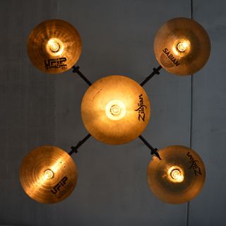 Lampadario artigianale piatti batteria