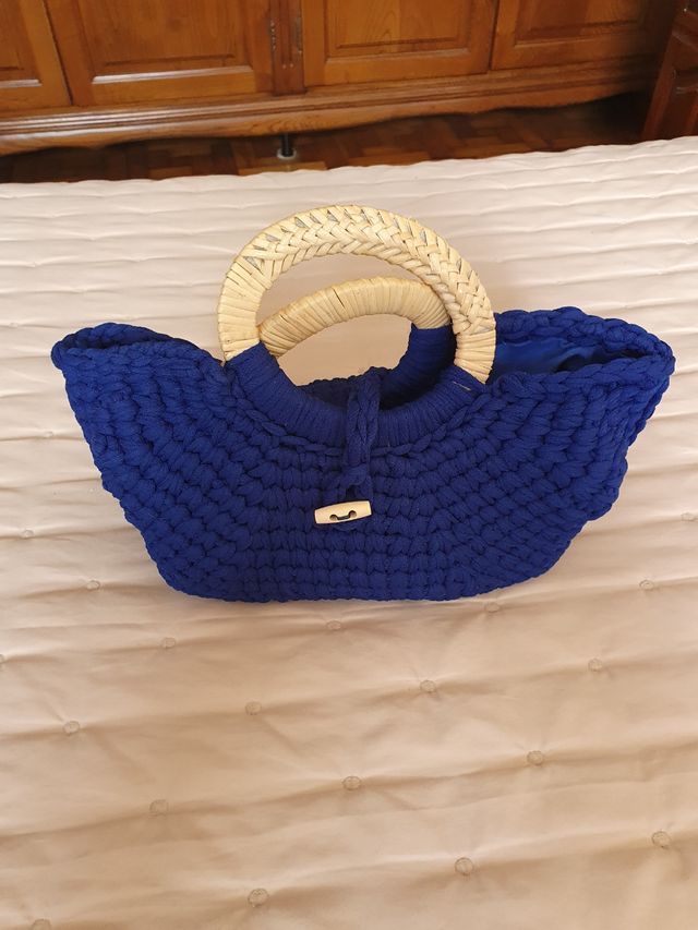 Bolso de trapillo hecho a mano.