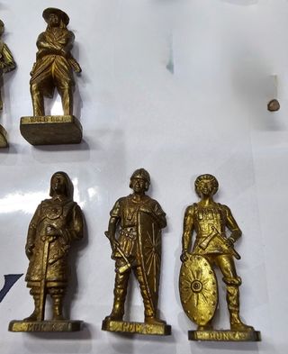 Soldatini kinder Lotto 16 Pezzi misti alcuni rari