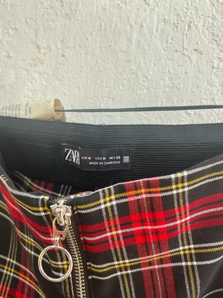 Ropa. Pantalón. Talla M.