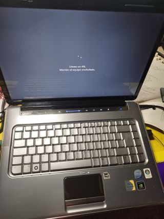 portatil HP mas bolsa Hp y accesorios 