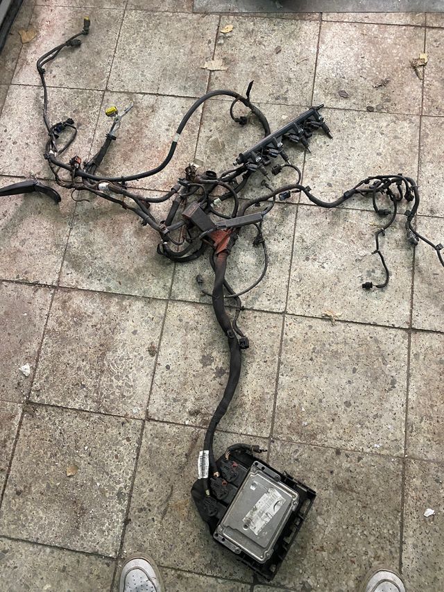 207 Installazione del motore a benzina 1.6