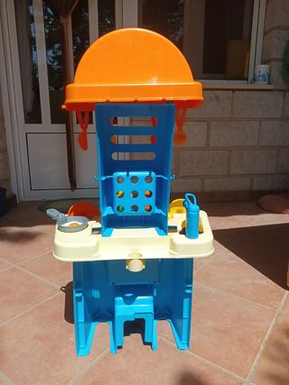 Cocina de juguete. Juego para niños