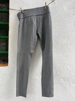 Ropa. Pantalon