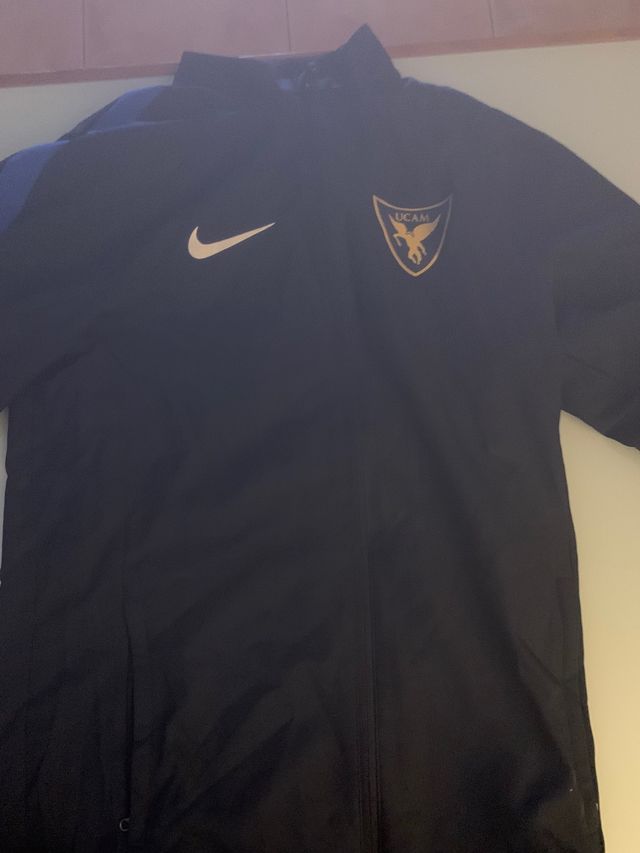 Chaqueta Ucam