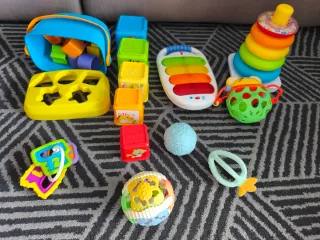 Juguetes fisher price y otros