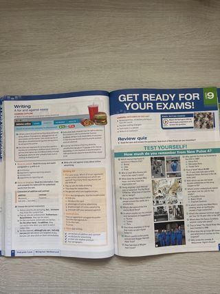 Libro inglés New pulse 4 Students Book