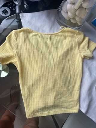 camiseta textura agujero aro manga corta