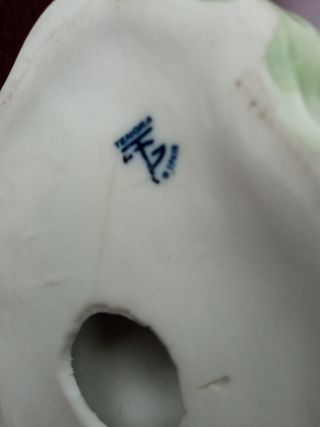 Figura porcelana, Tengra