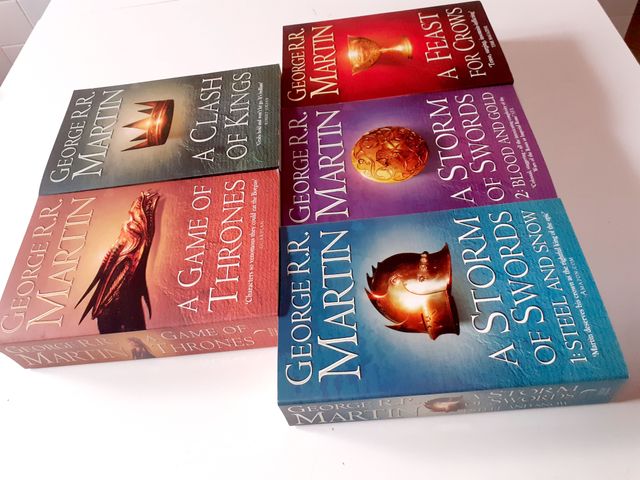 A song of ice and fire George R. R Martin - Harper