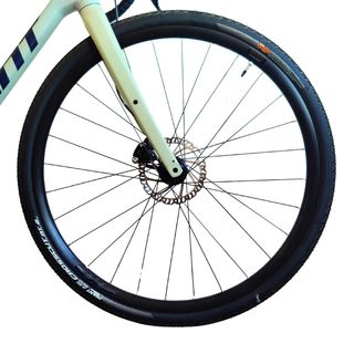 Giant Revolt 1 Bicicleta Gravel GRX carril montaña
