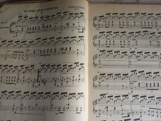 ANTIGUO LIBRO DE PARTITURAS DE PIANO. EDIT. RICORD