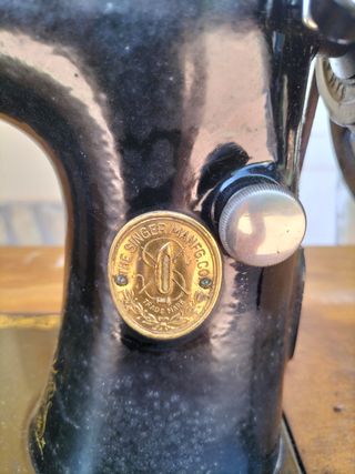 Maquina coser antigua