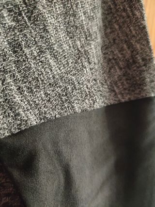 Camiseta Gris Mangas Cuero