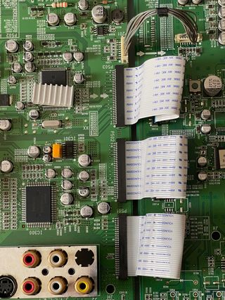 Vendo Placa Sintonizadora para TV LG 37LC2D - SC