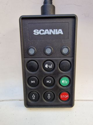 SCANIA mando elevación neumática.
