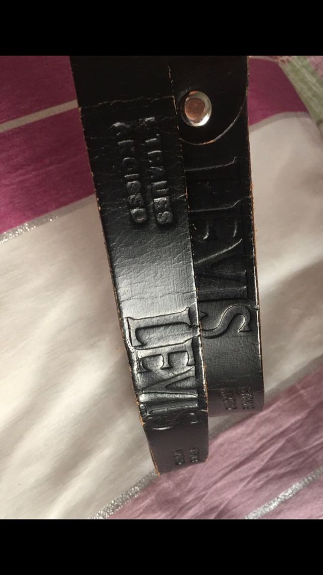 Cinturon Levis y C&A