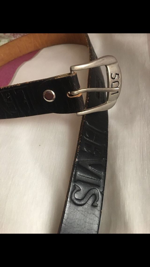 Cinturon Levis y C&A