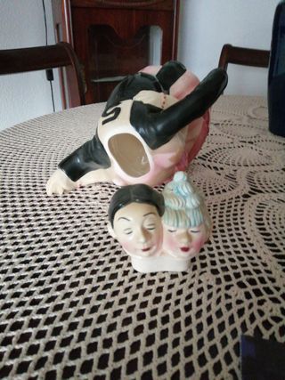 TETERA  del diseñador Roy Simpson