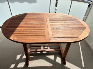 Conjunto mesa y sillas de Teca