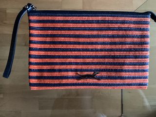 Bolso de mano Bimba y Lola. 25x17