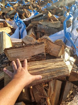 Venda de Llenya    /    Venta de leña