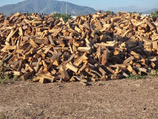 Venda de Llenya    /    Venta de leña