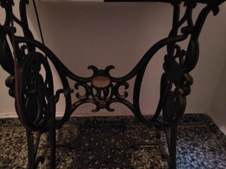 Maquina de coser antigua