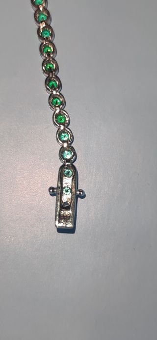 Pulsera de plata con piedras 