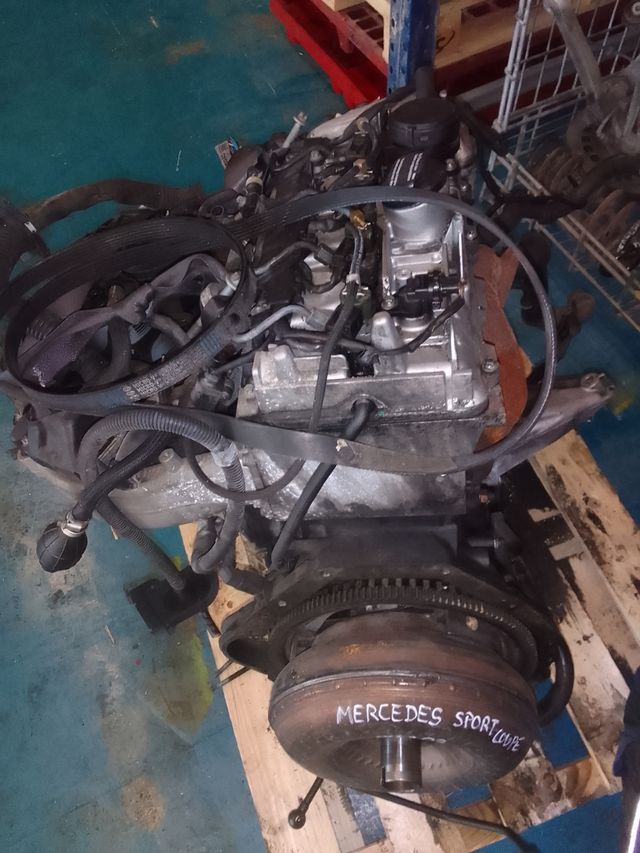 Motor mercedes sport coupé