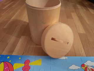 Puzzle escena coche globo con bote madera