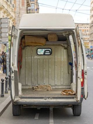 Portes y mudanzas
