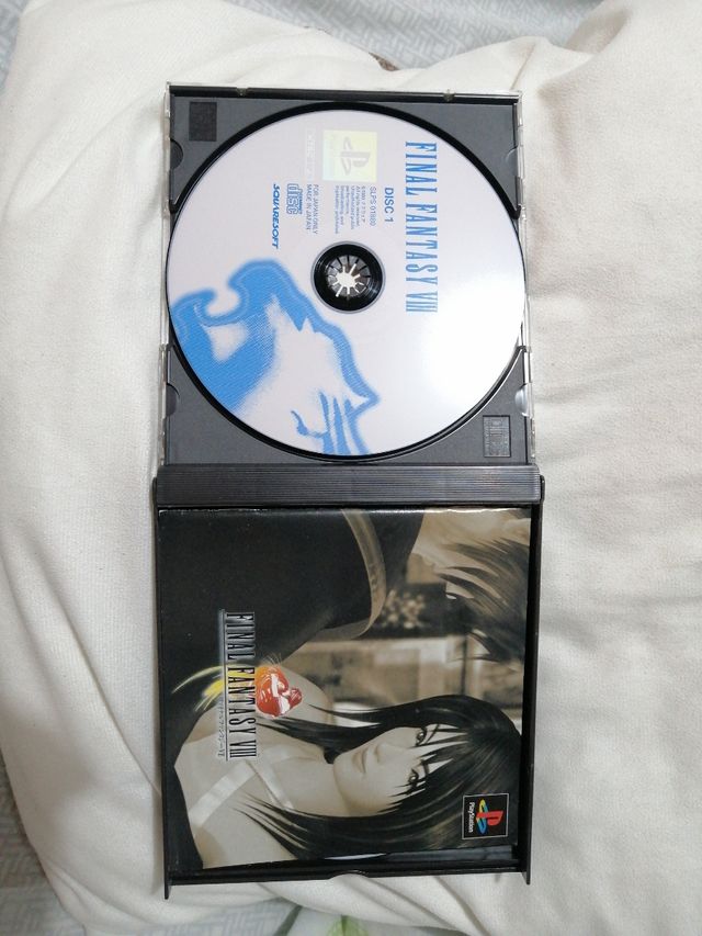 Finla Fantasy VIII 8 Playstation 1