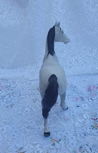 Cavallo in porcellana Spirit of the Wind, Beswick