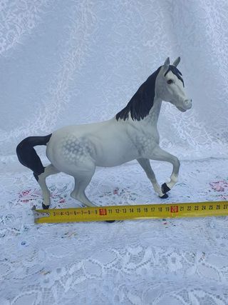 Cavallo in porcellana Spirit of the Wind, Beswick