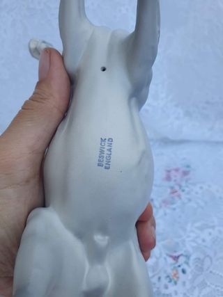 Cavallo in porcellana Spirit of the Wind, Beswick