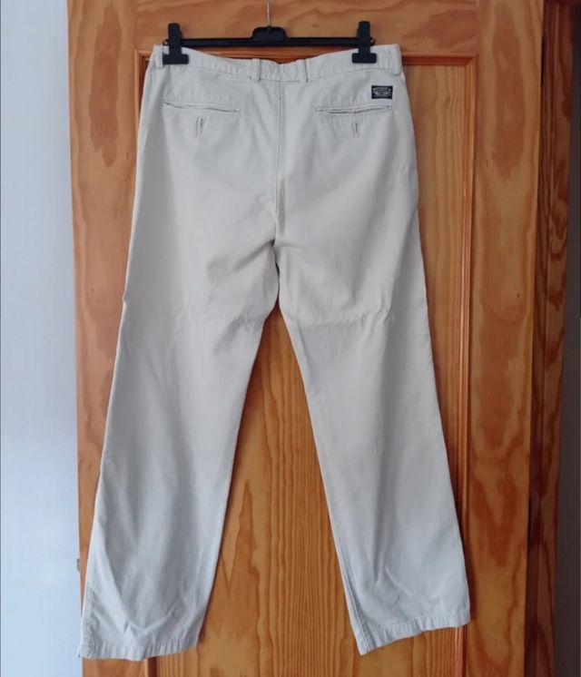 Pantalón chino