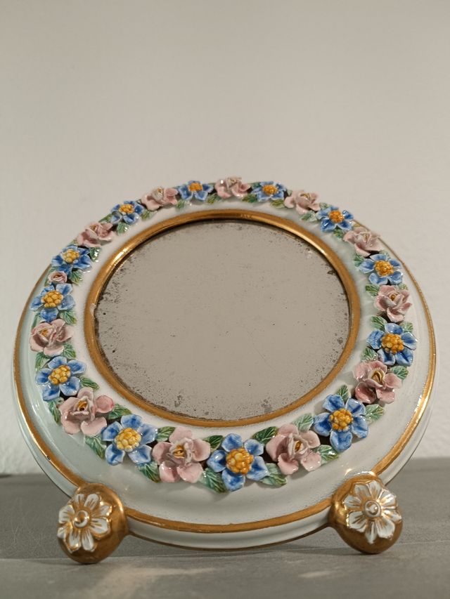 Espejo antiguo de porcelana