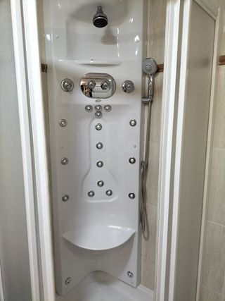 Barra hidromasaje ducha