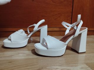 Sandalias blancas plataforma