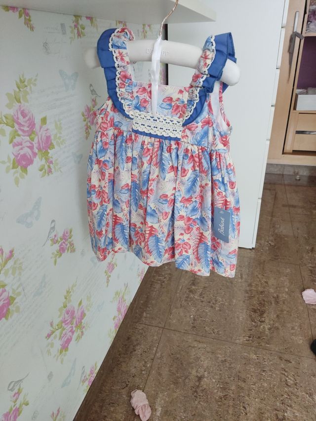 Vestido floral menina