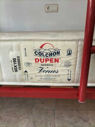 Litera con colchones