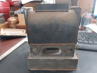 Antigua lampara de iluminacion de linterna magica