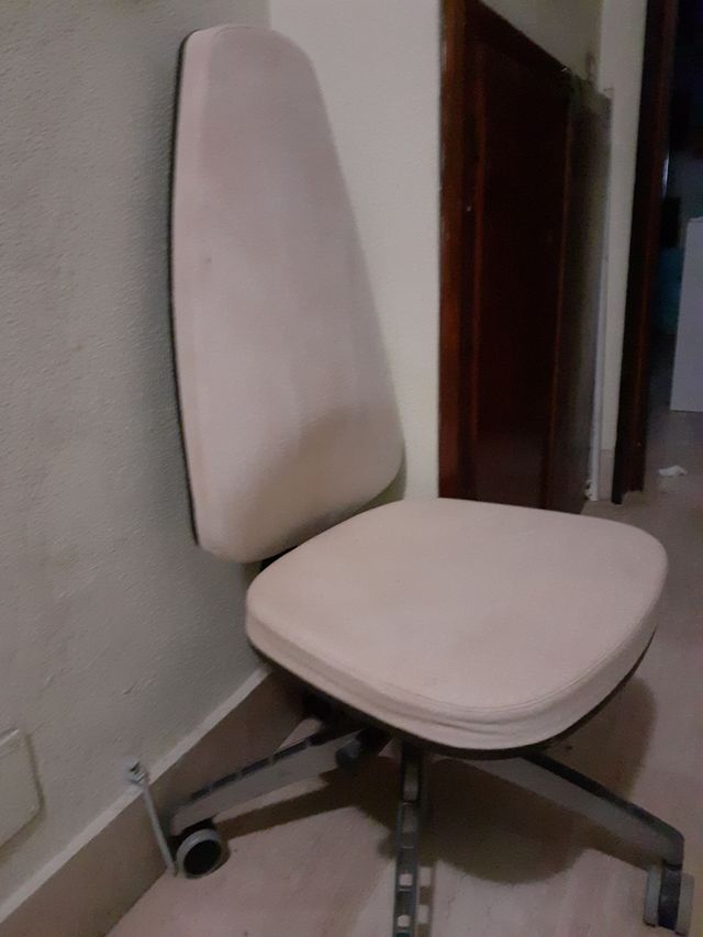 poltrona professionale ergonomica girevole