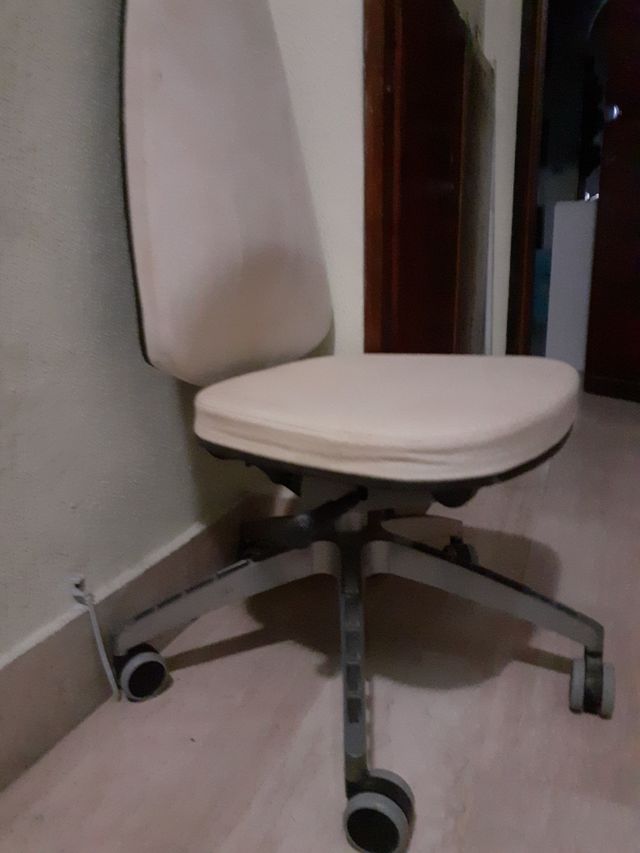 poltrona professionale ergonomica girevole