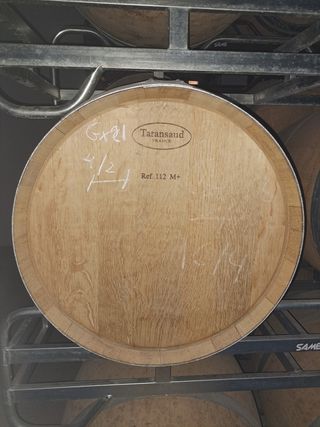 Botti di vino da 300 litri e 225 litri