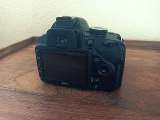 Nikon D3200 con Objetivo, Funda y CAJA ORIGINAL